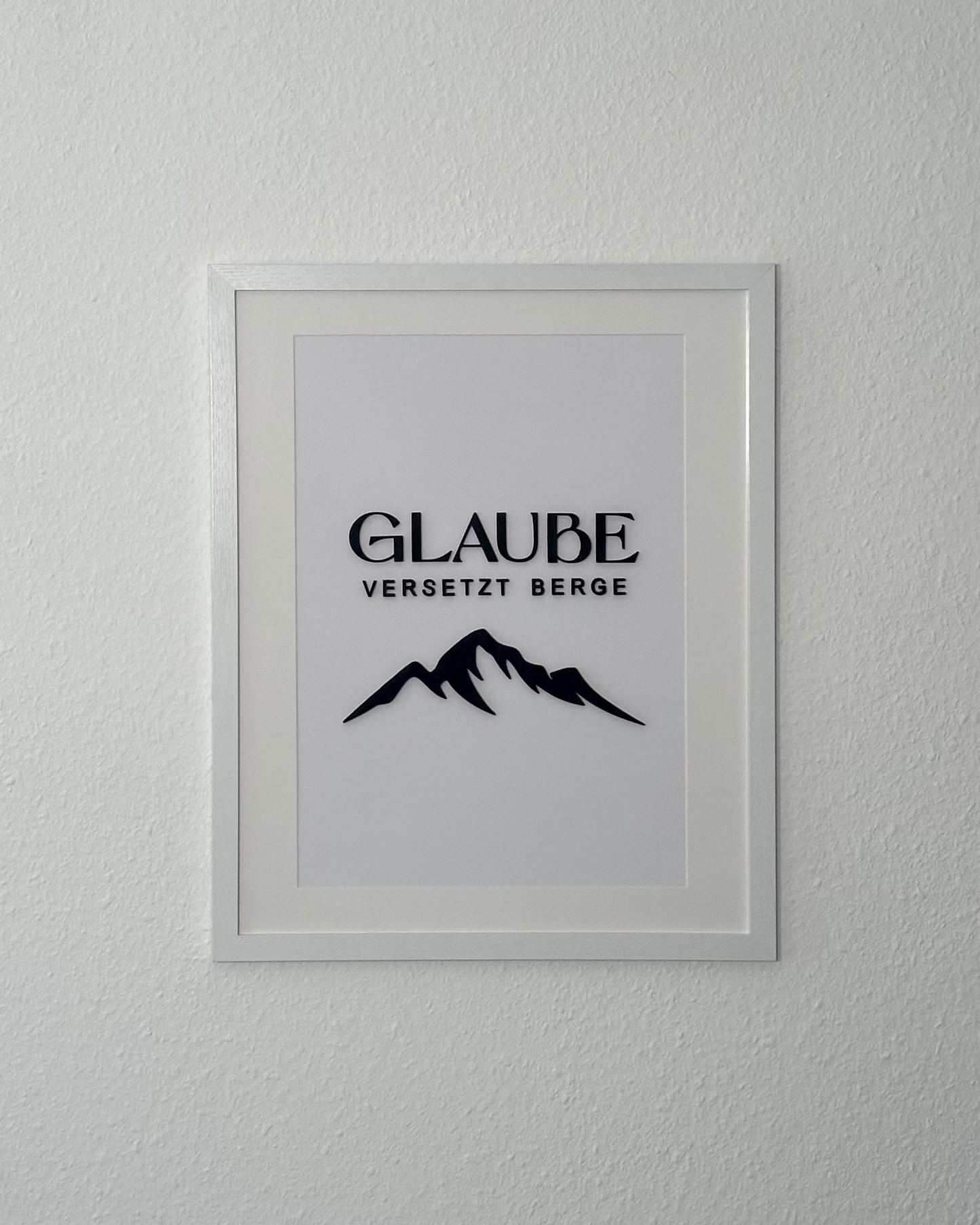 Glaube versetzt Berge • Bilderrahmen mit Holzschrift