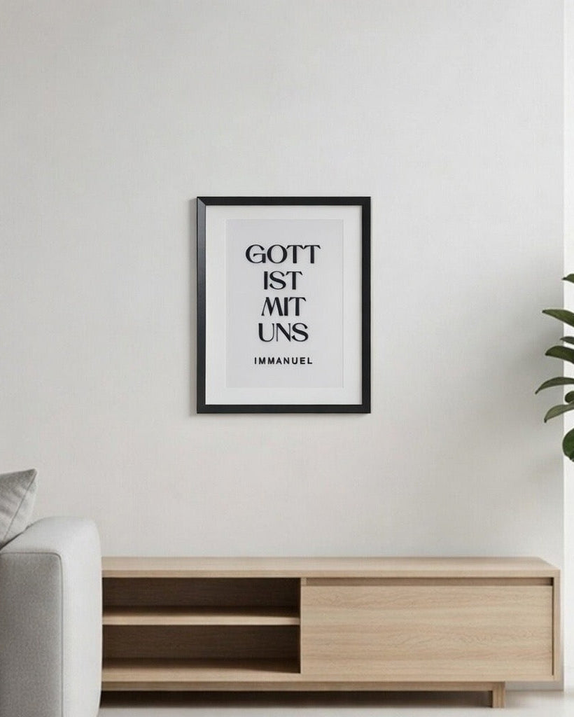 Gott ist mit uns - Immanuel • Bilderrahmen mit Holzschrift