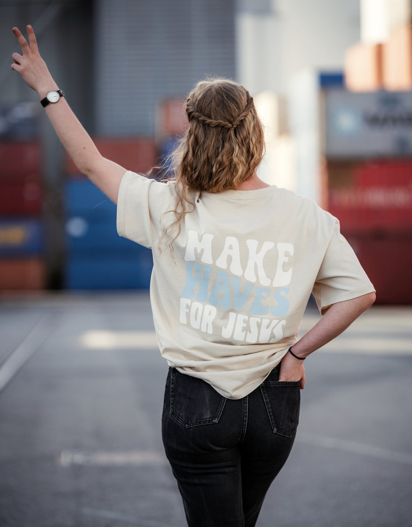 Make Waves for Jesus • Oversized T-Shirt with UV Effect